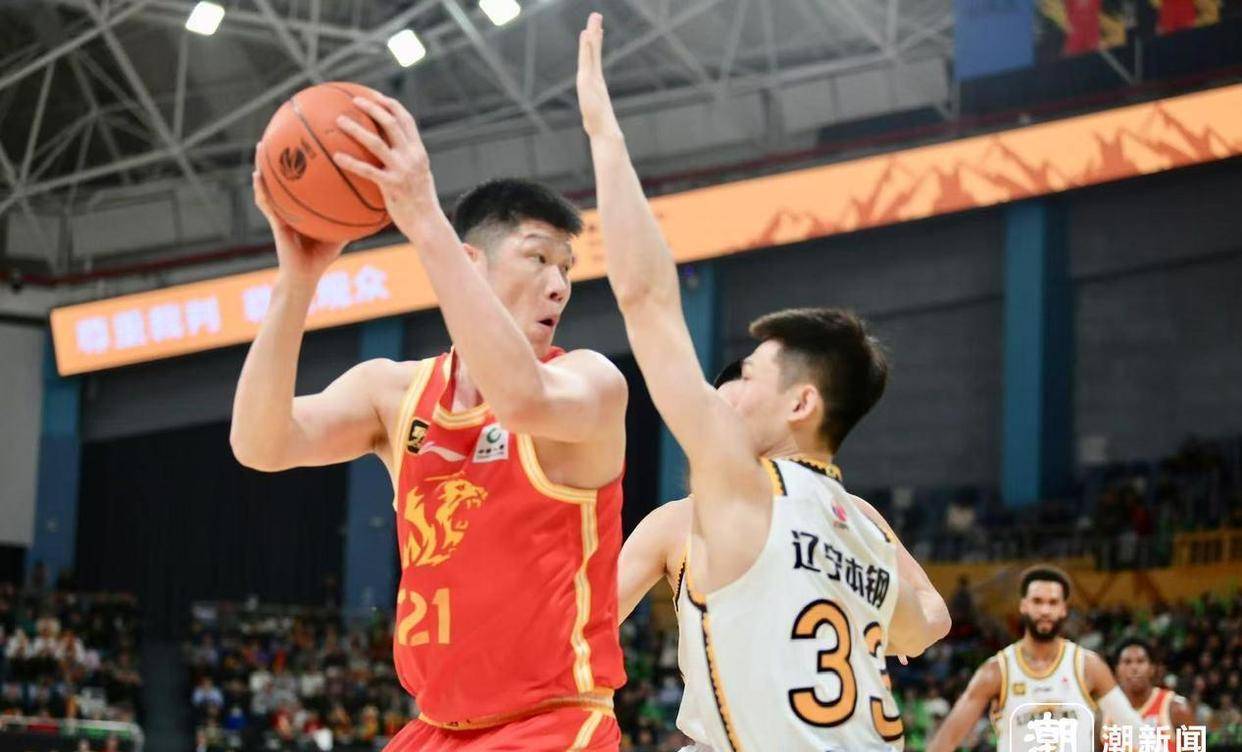 关于浙江男篮力拼冲入前八，成功取胜实现关键反超的信息